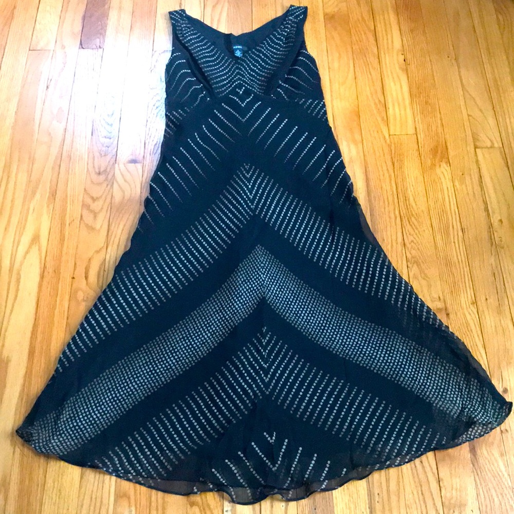 Women’s Alfani 100% silk floor length maxi dress.  Black/beige dots.  NWT. SZ 4